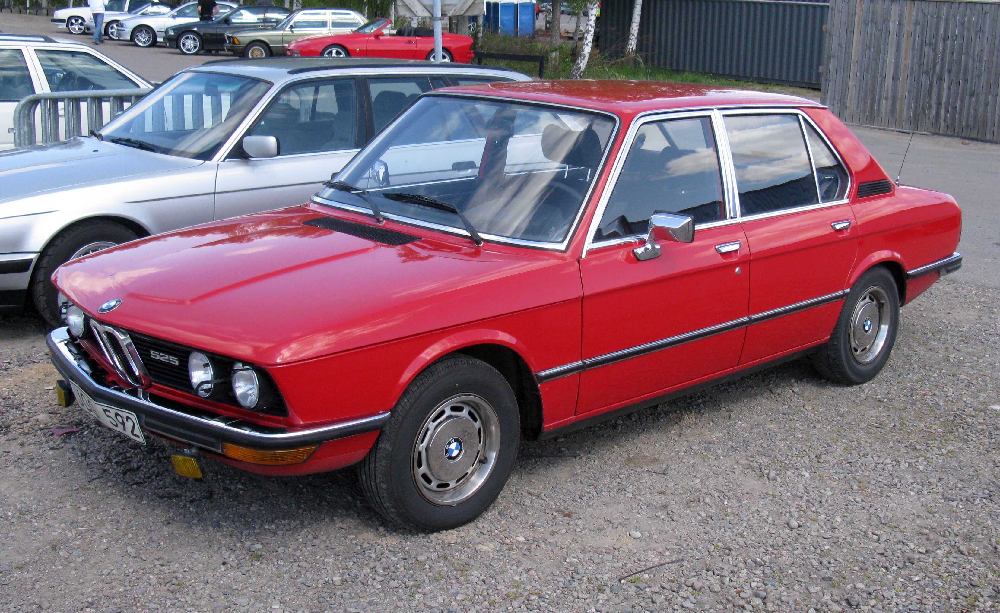 BMW 518