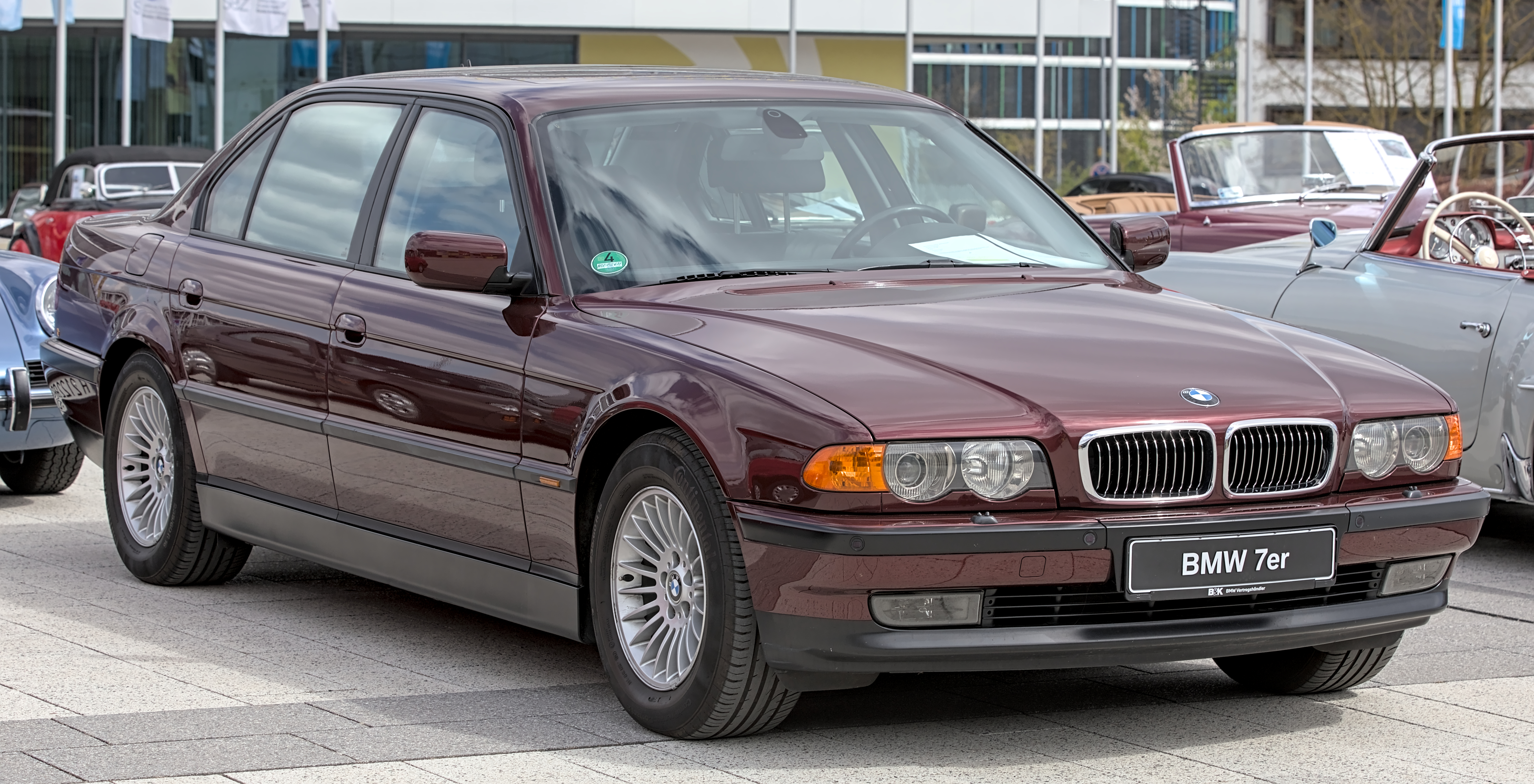 BMW 728i