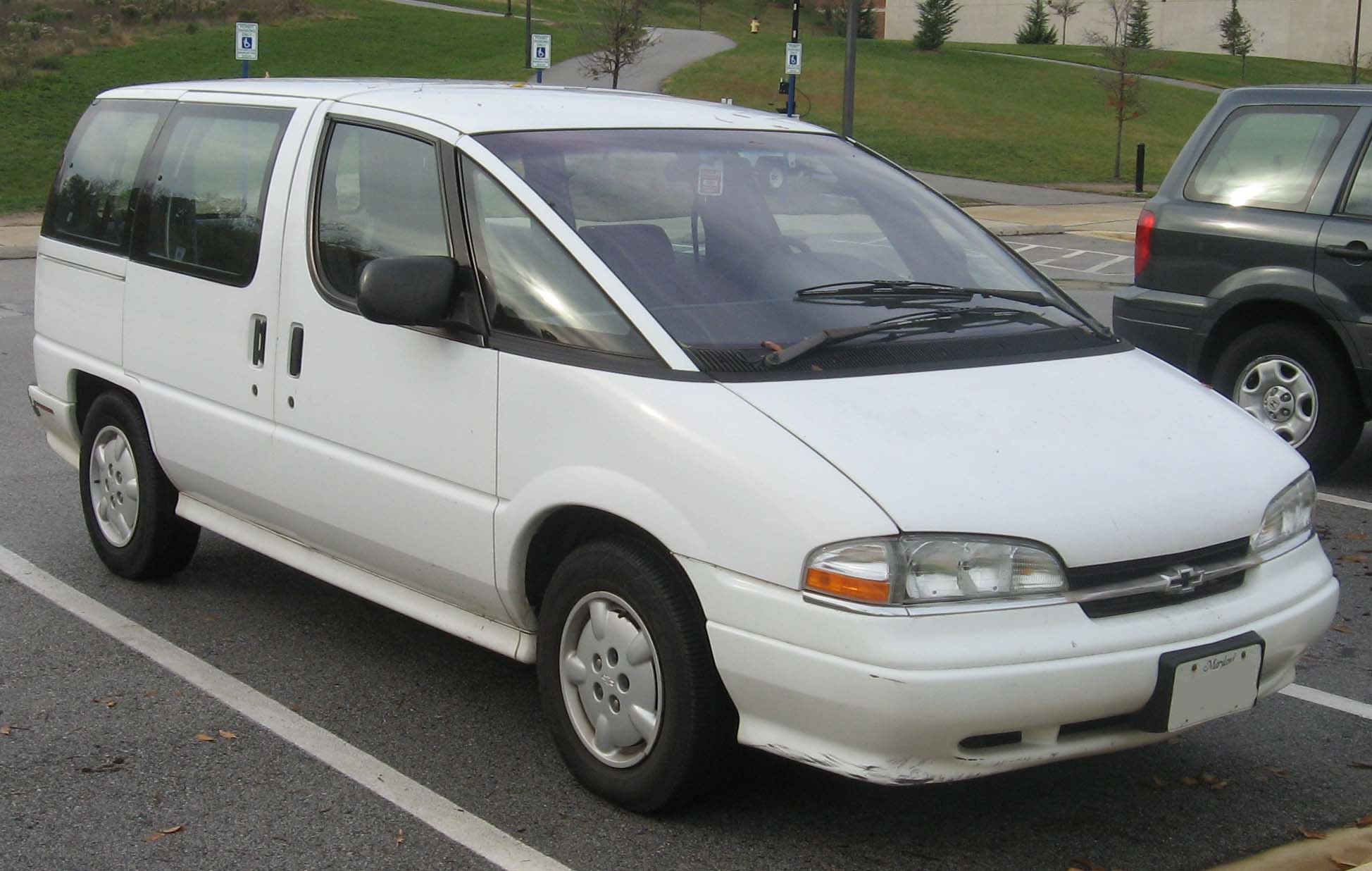 Chevrolet Lumina 3.1i