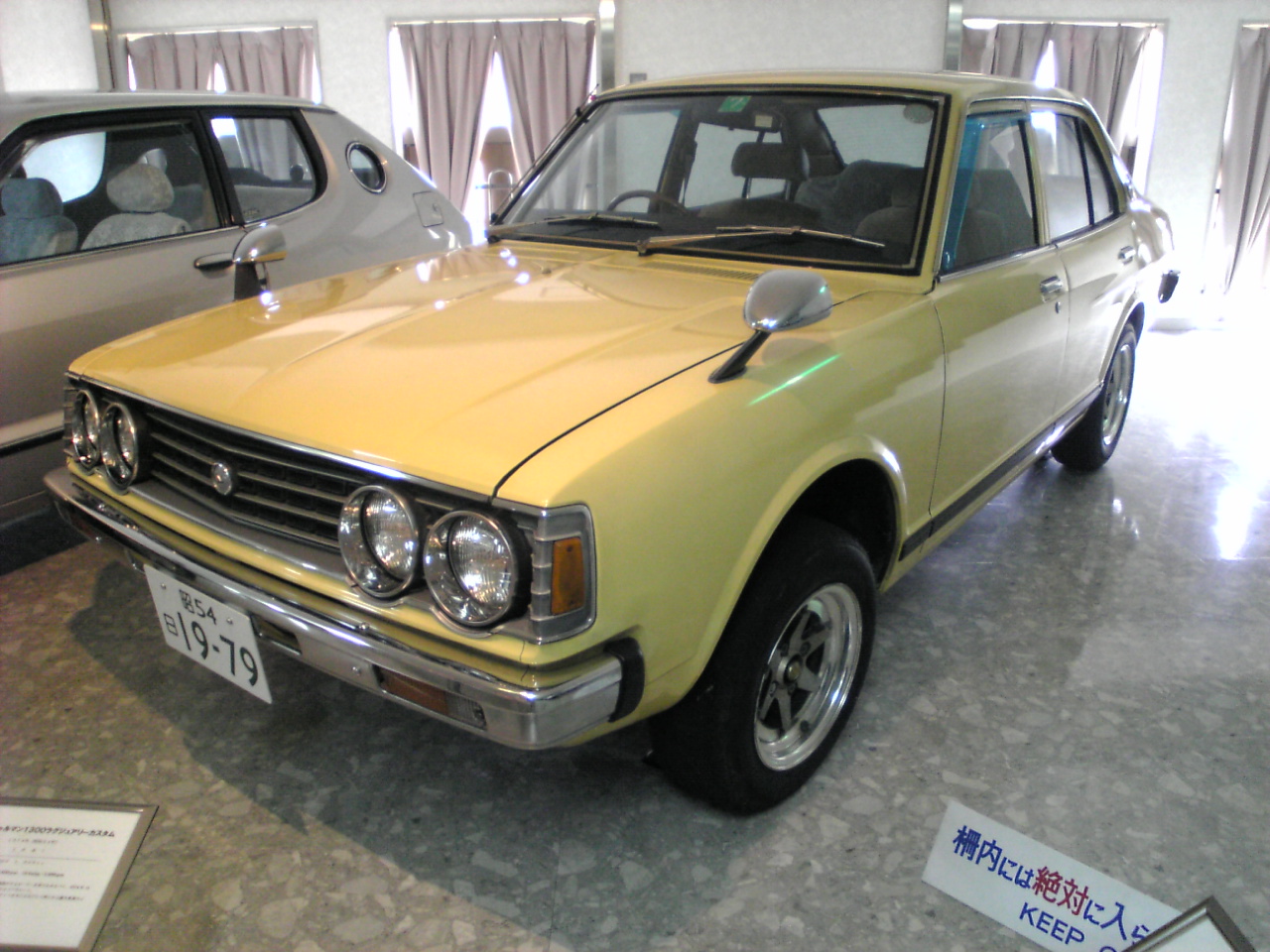 Daihatsu Charmant 1600