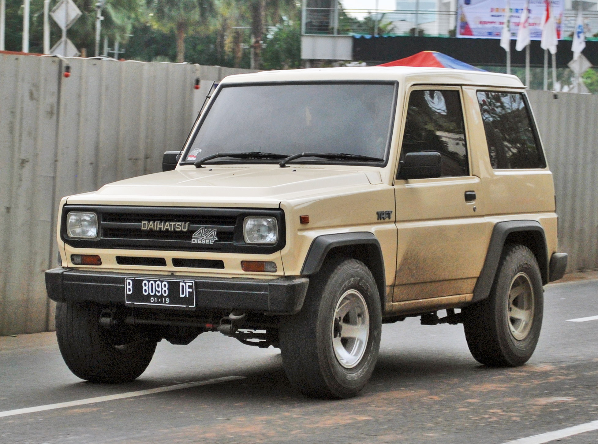 Daihatsu Feroza Resin-Top EL