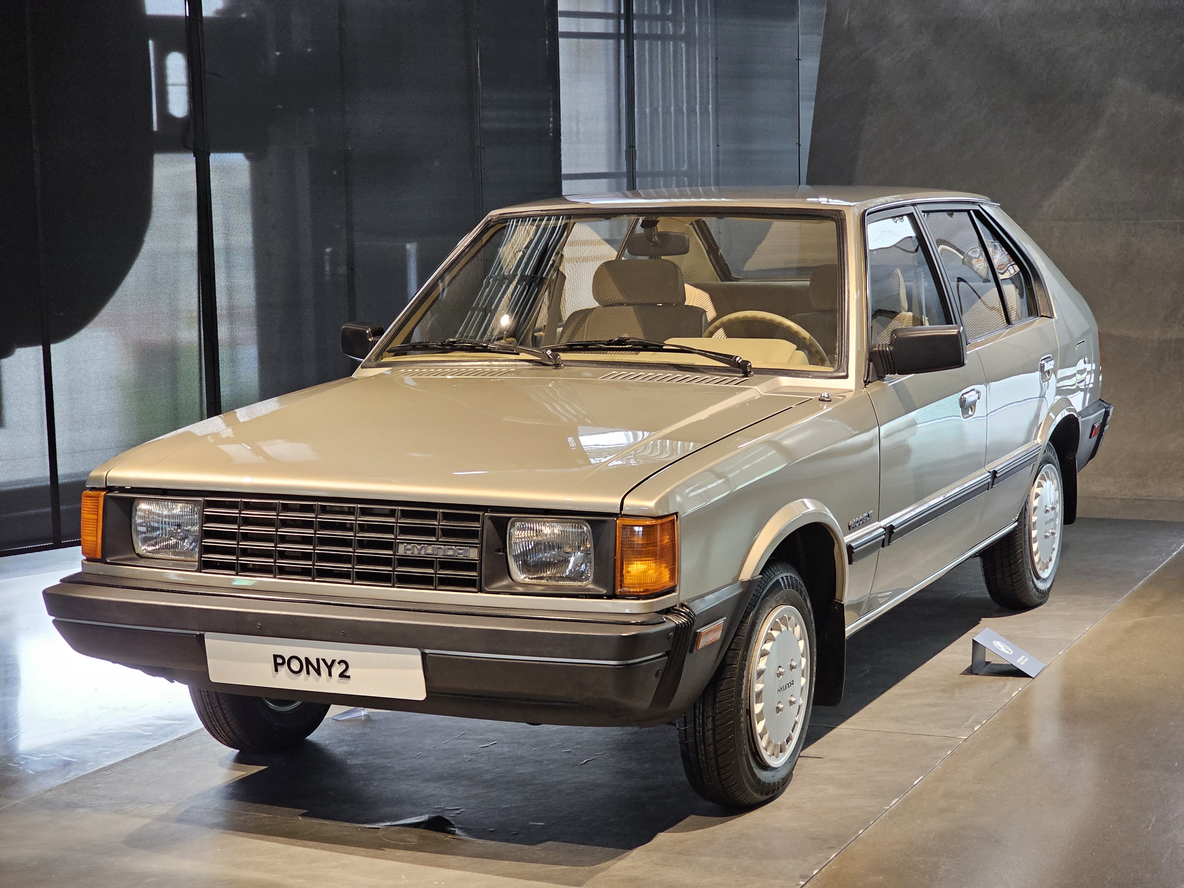 Hyundai Pony 1.5 LE