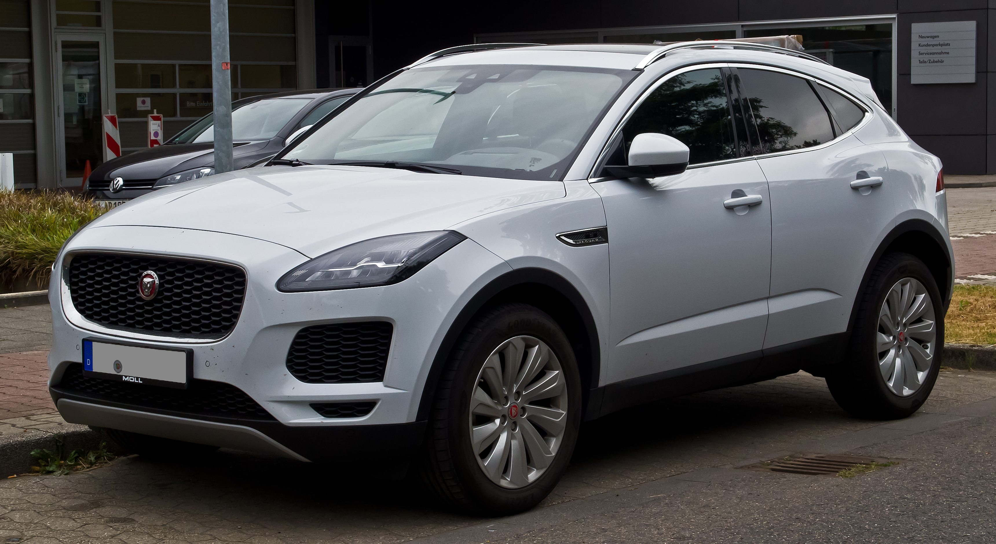 Jaguar E-Pace P160 S