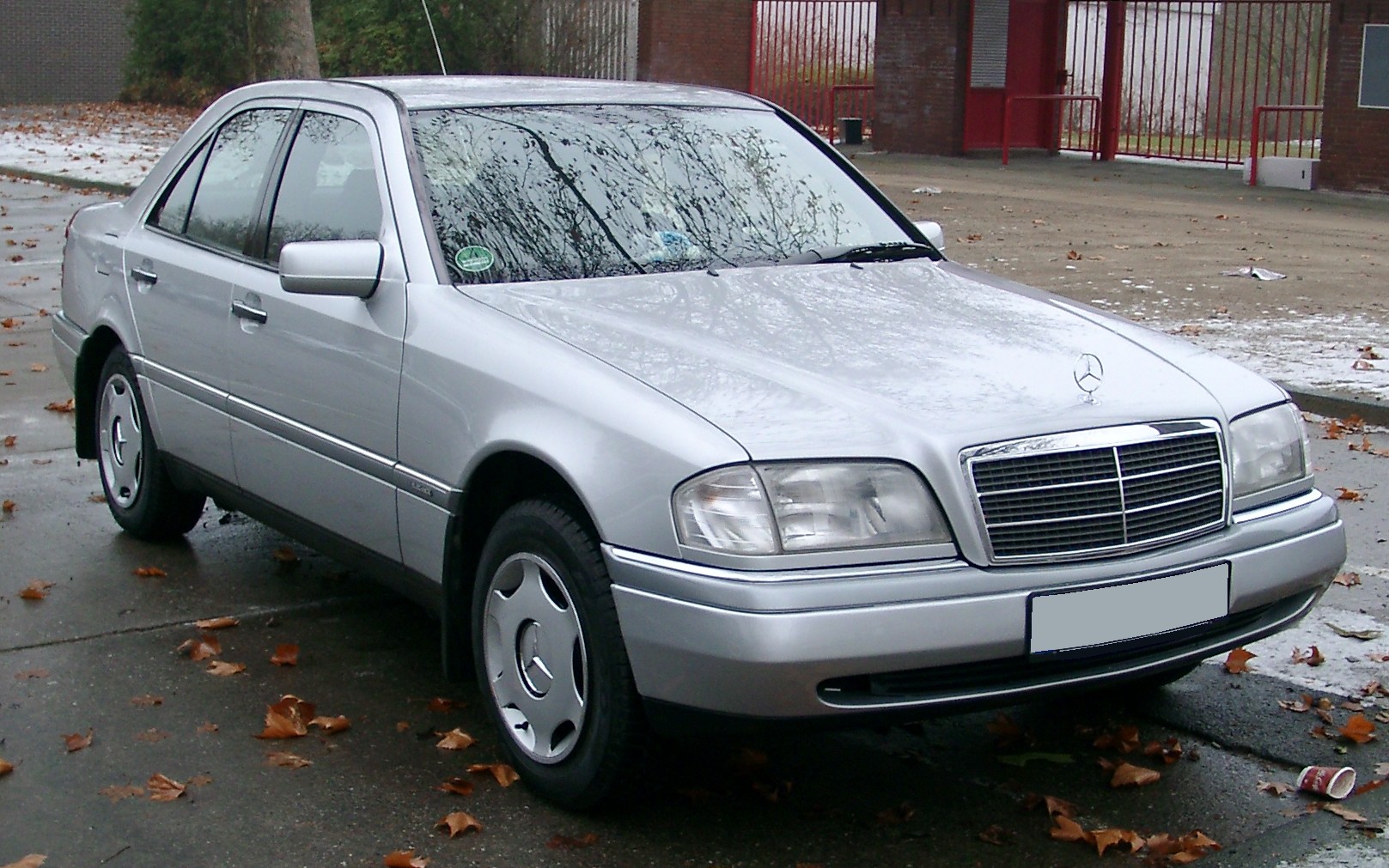 Mercedes-Benz ML 230