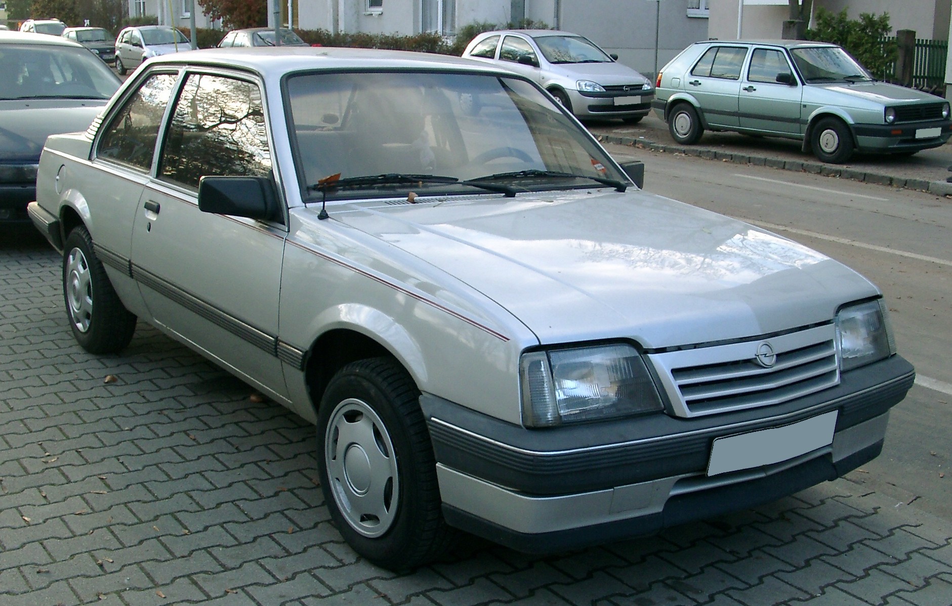 Opel Commodore Voyage 2.5 S De Luxe