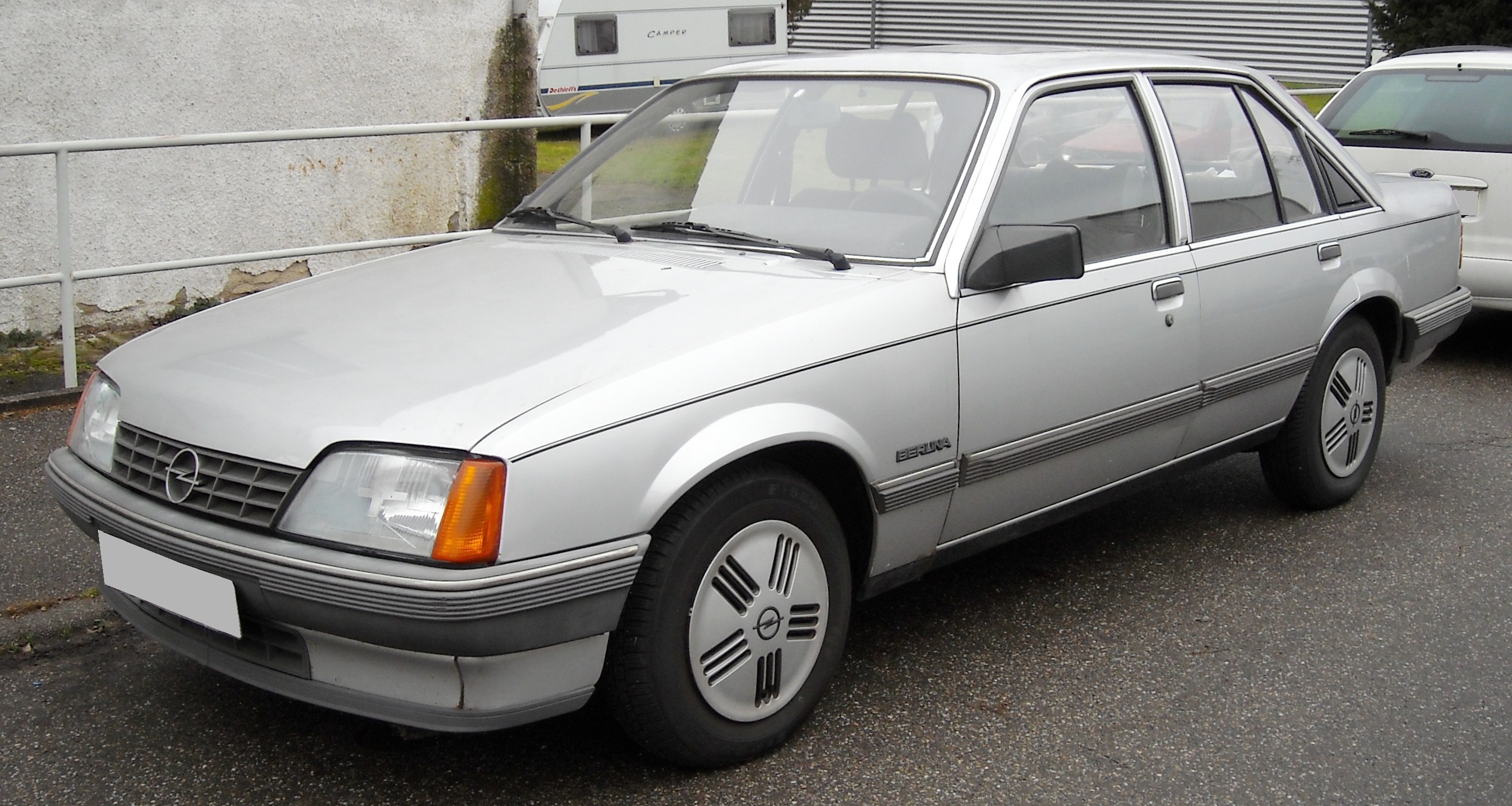 Opel Rekord Caravan 1.8 S