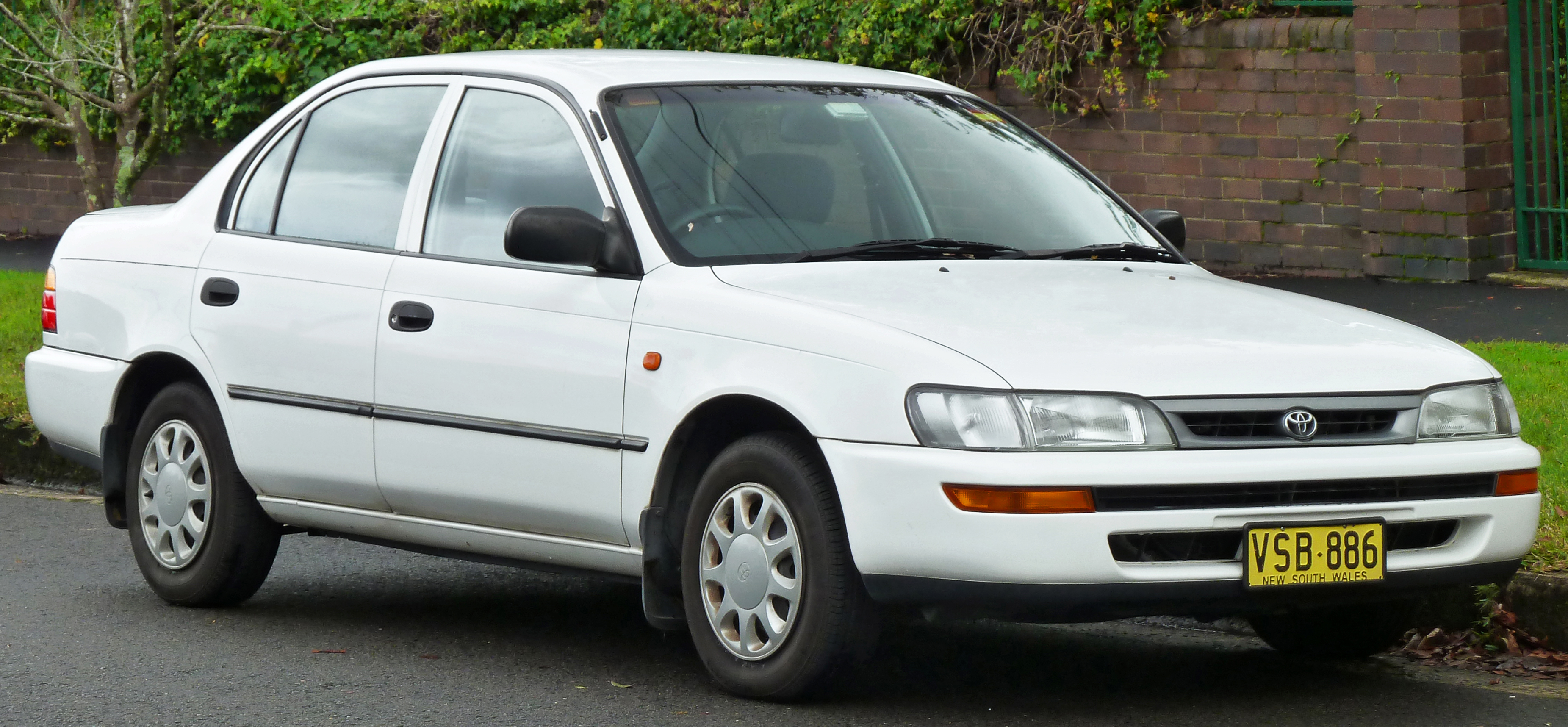 Toyota Corolla Liftback 1300 DX