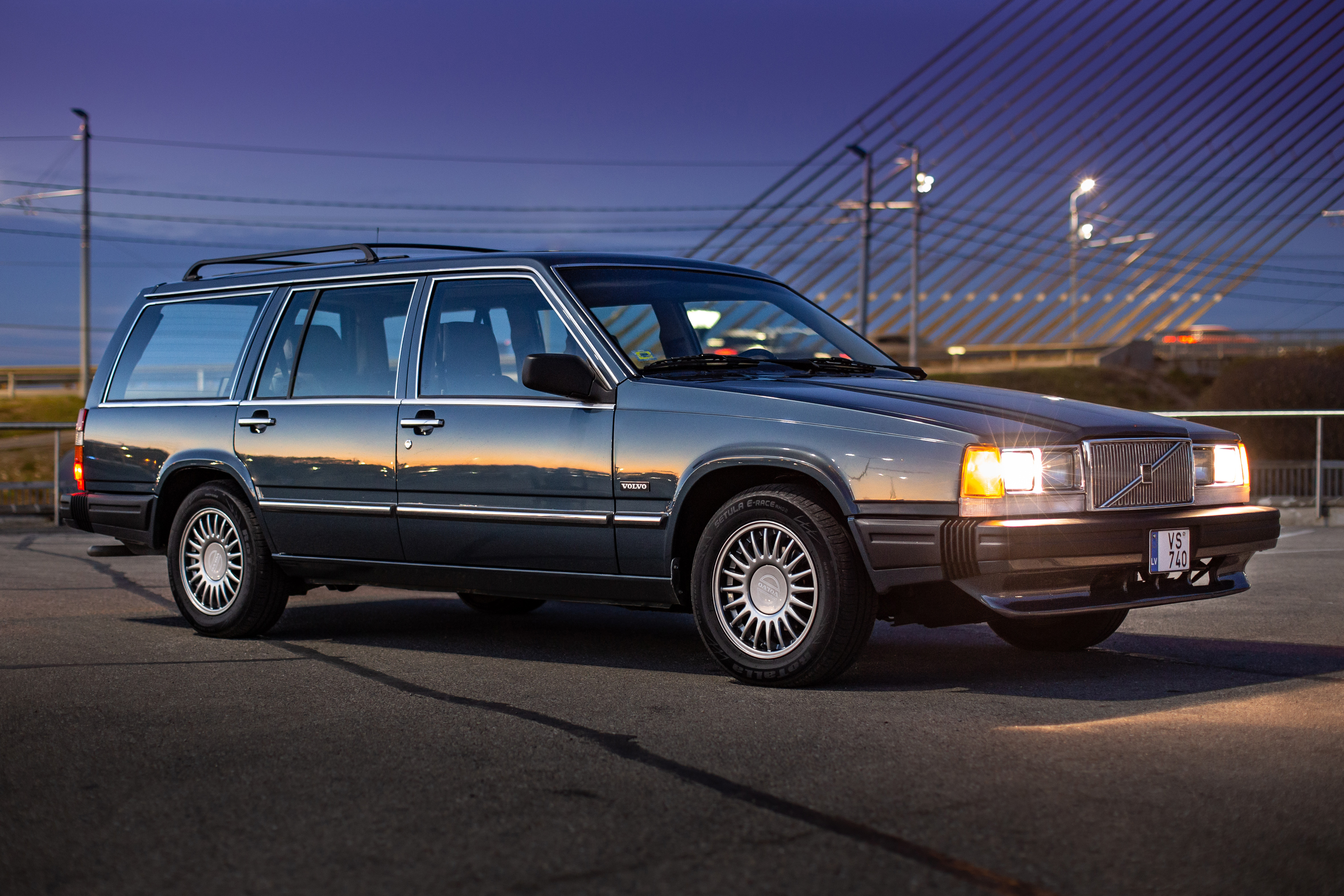 Volvo 740 2.0